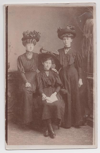 Women 3