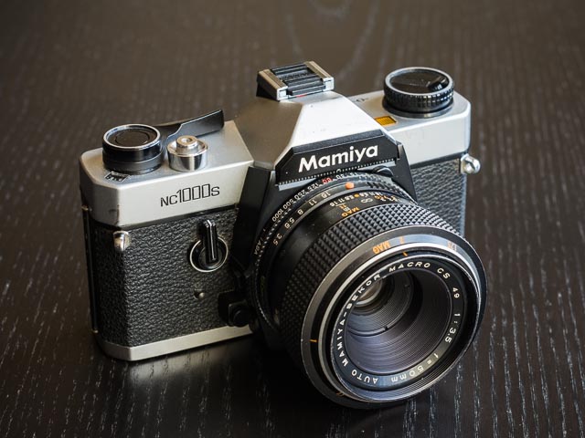 Mamiya-Sekor CS 50mm f/3.5 Macro focused at infinity