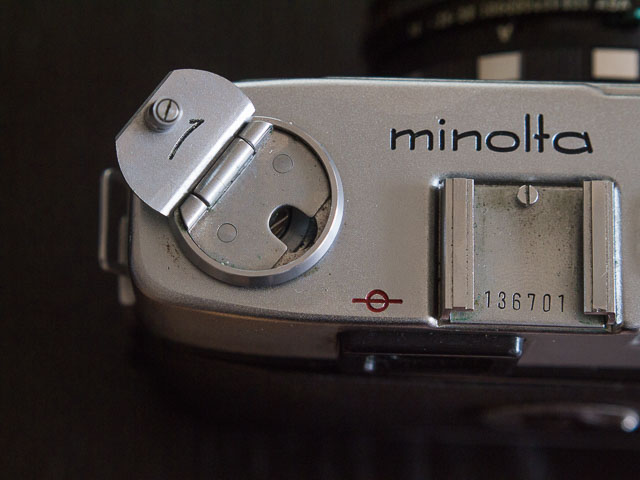 Minolta AL rewind crank detail 2