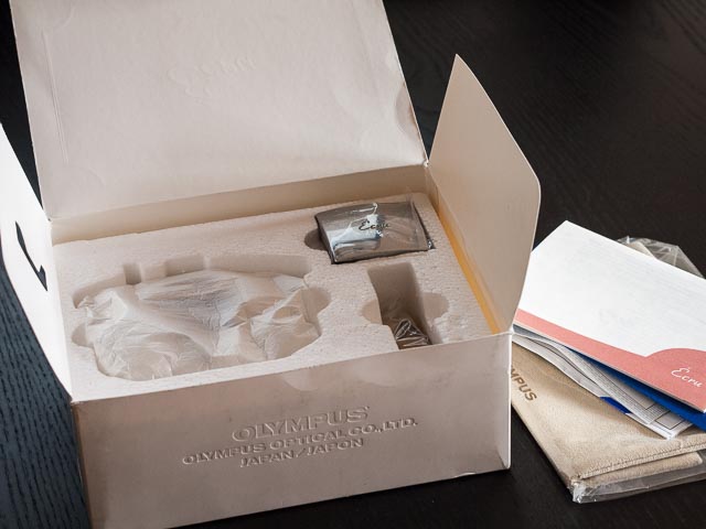 Olympus Ecru box and packaging