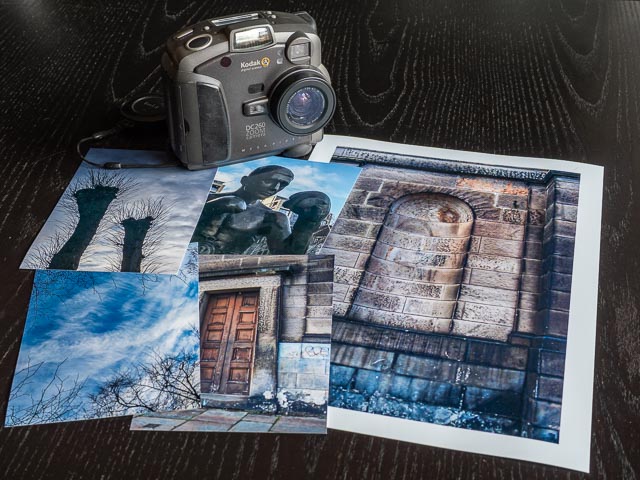 Kodak DC260 Zoom with prints.