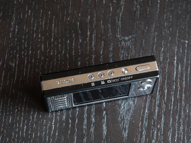 Kodak EasyShare V705 controls on top of camera