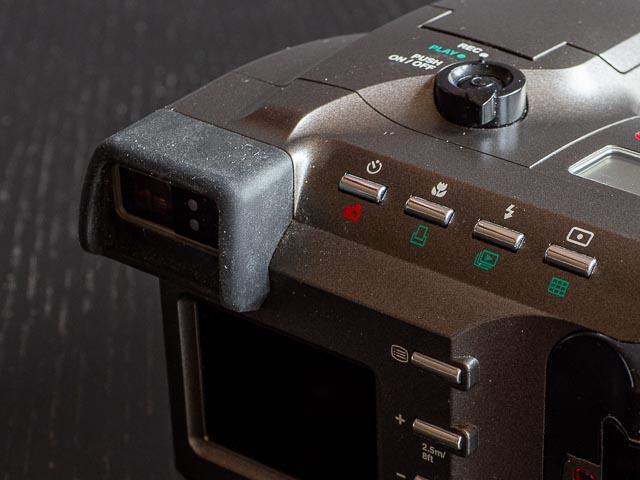 Olympus Camedia C-1400L viewfinder.