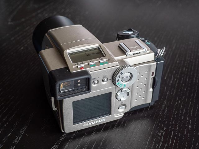 olympus c2500l