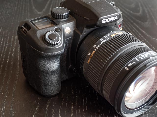 Sigma SD14 Front left controls