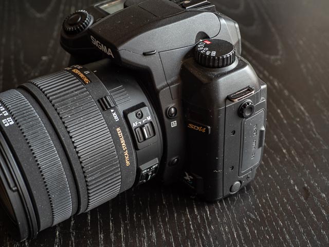 Sigma SD14 Front right controls