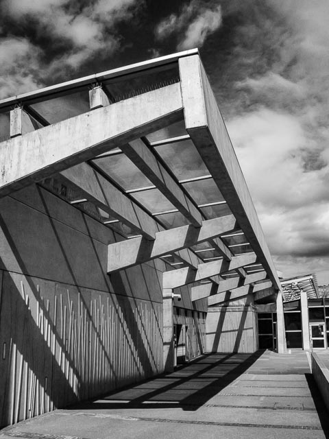 Sony Cyber-shot DSC-F828 infrared gallery - Image 9