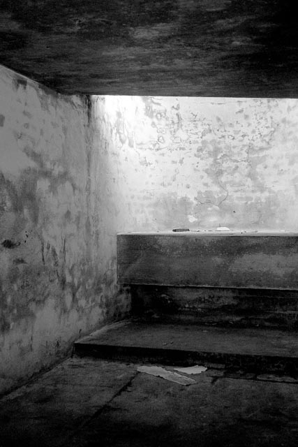Black and white gallery image 35