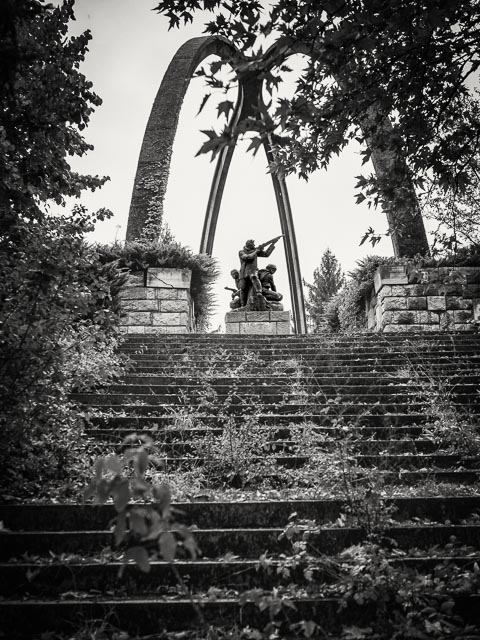 Monument to the Battle of Balvan 1