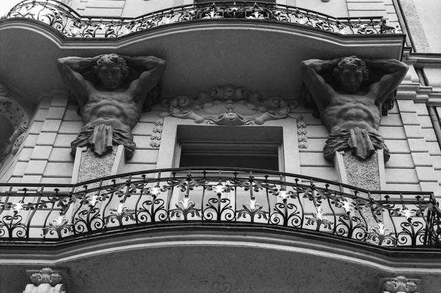 $countries_display[$i] image 14