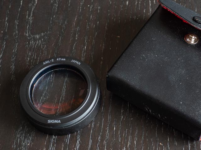 Sigma DP2 Merrill AML-2 close-up lens